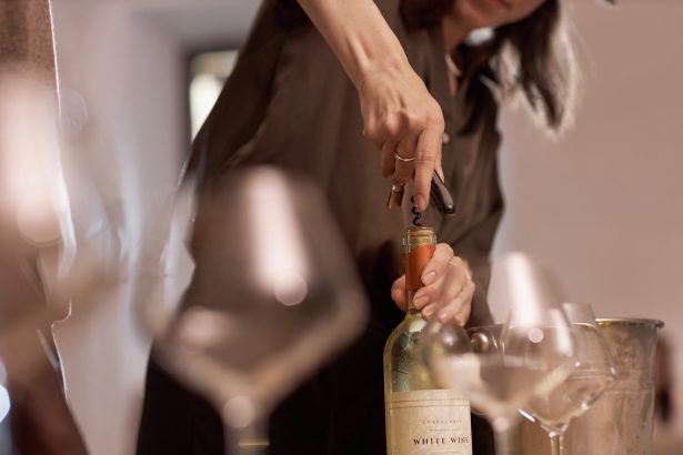 mituri-despre-vin-winesofromania.jpg