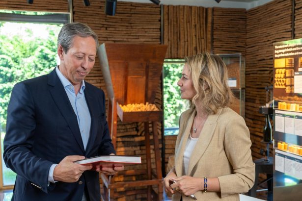 Vizită la sediul Corticeira Amorim din Portugalia, lider global în inovație cu plută
